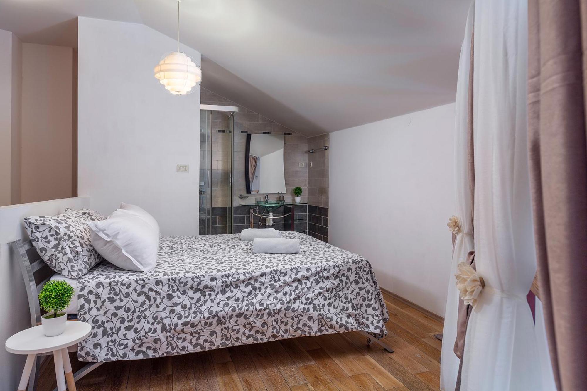 Deluxe Apartment Marina With A Private Parking Rijeka Exterior foto