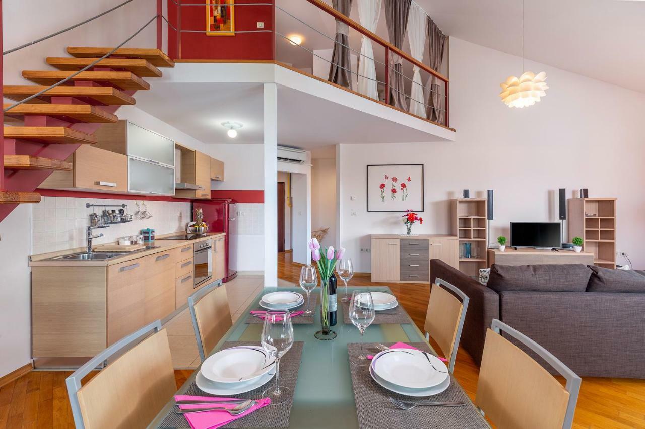 Deluxe Apartment Marina With A Private Parking Rijeka Exterior foto